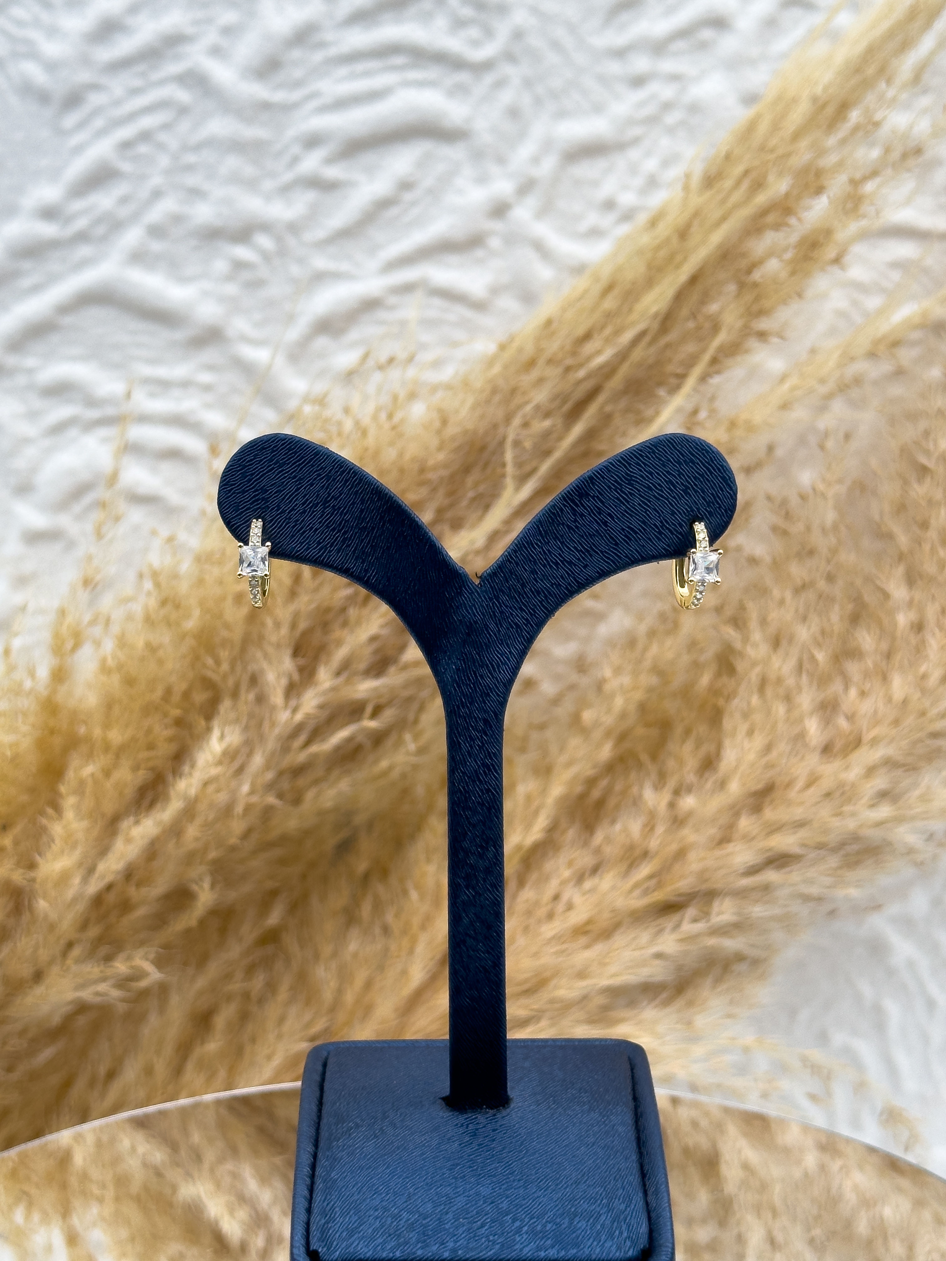 925 Ayar Gümüş Gold Renk Baget Taşlı Halka Model Kız Çocuk Küpesi